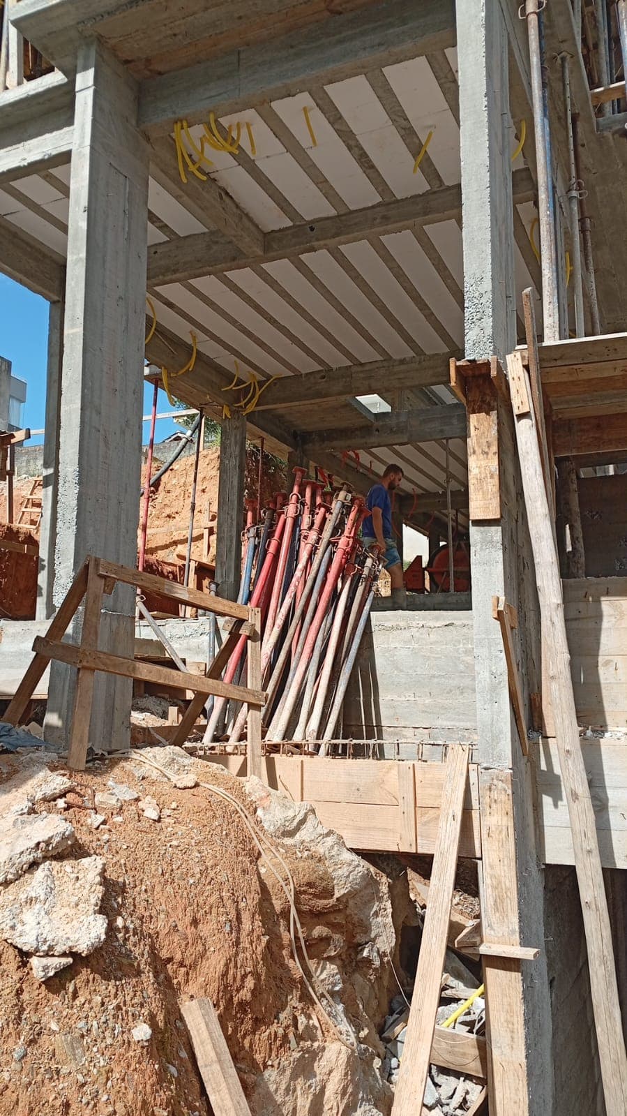 Empresa de obras e reformas. Execução de obra em Camboriú e região